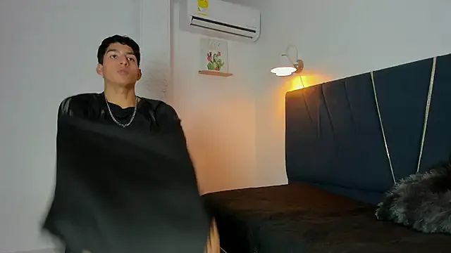 yago_77 on StripChat