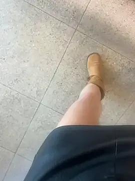 yimisun01 on StripChat 