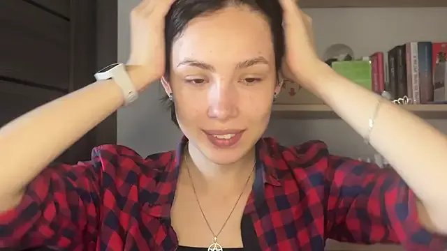 Yuna5343 on StripChat