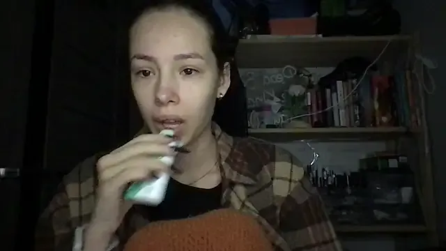 Yuna5343 on StripChat