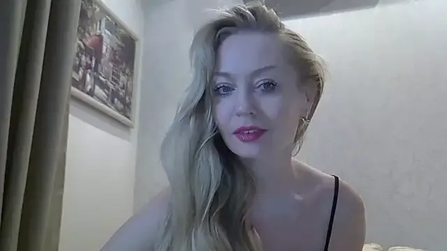 ZarinaSwift on StripChat