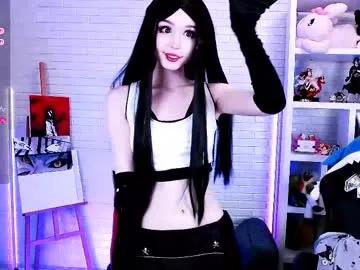 Get enchanted by the vitality and moves of our squirting, brunette and solo webcams. With their steamy costumes and masturbating shows, our gay-couples and nonude cam models are a sight to behold.