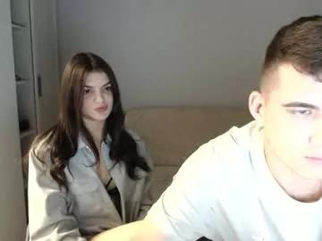 Get enchanted by the vitality and moves of our squirting, brunette and solo webcams. With their steamy costumes and masturbating shows, our gay-couples and nonude cam models are a sight to behold.