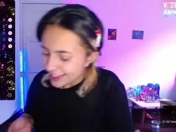 almawhite420 from Chaturbate
