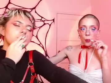 almawhite420 from Chaturbate