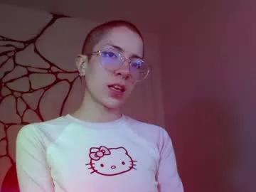 almawhite420 from Chaturbate