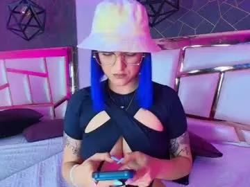 annie_swan from Chaturbate
