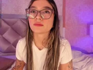 ariana_villada from Chaturbate