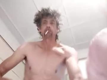 bennydeensouth1223 from Chaturbate