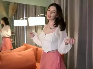 Get enchanted by the vitality and moves of our squirting, brunette and solo webcams. With their steamy costumes and masturbating shows, our gay-couples and nonude cam models are a sight to behold.