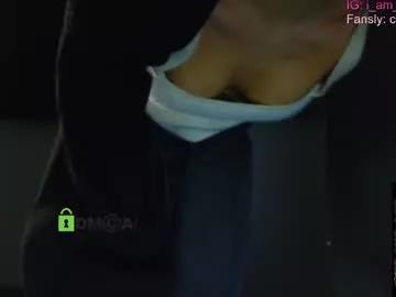 Get enchanted by the vitality and moves of our squirting, brunette and solo webcams. With their steamy costumes and masturbating shows, our gay-couples and nonude cam models are a sight to behold.