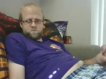 eddiecable414141 from Chaturbate