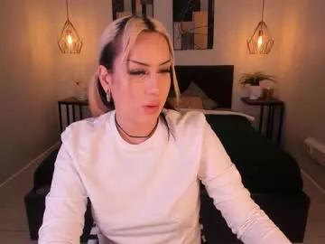 effiie_coy from Chaturbate