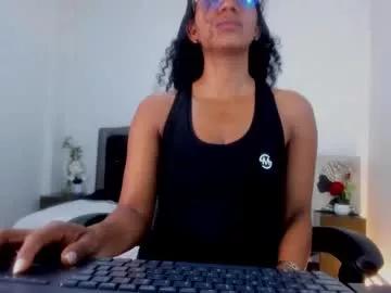 ellie_alves from Chaturbate