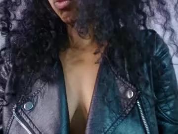 ellie_alves from Chaturbate