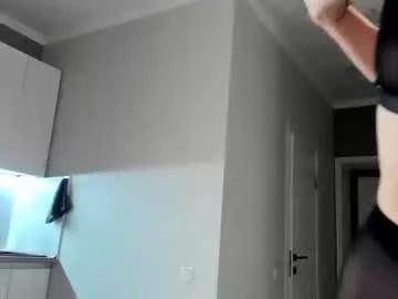 Get enchanted by the vitality and moves of our squirting, brunette and solo webcams. With their steamy costumes and masturbating shows, our gay-couples and nonude cam models are a sight to behold.