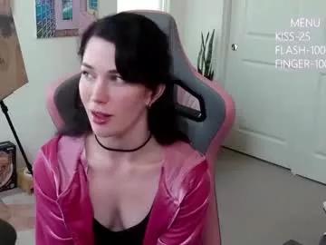 Get enchanted by the vitality and moves of our squirting, brunette and solo webcams. With their steamy costumes and masturbating shows, our gay-couples and nonude cam models are a sight to behold.