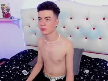 Fenixx_777 webcams show profile image 