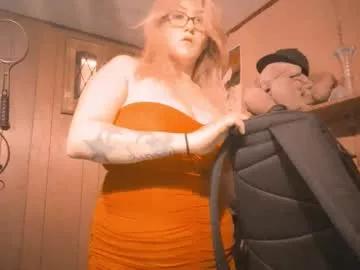 geeznutsizonyrchyn from Chaturbate