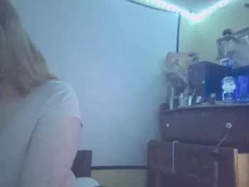 geeznutsizonyrchyn from Chaturbate