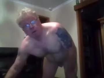 gimmmieoooo from Chaturbate