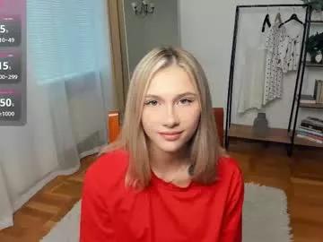 Photos of glossybabe_ from Chaturbate is Group