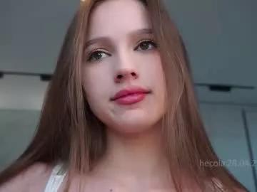 Get enchanted by the vitality and moves of our squirting, brunette and solo webcams. With their steamy costumes and masturbating shows, our gay-couples and nonude cam models are a sight to behold.