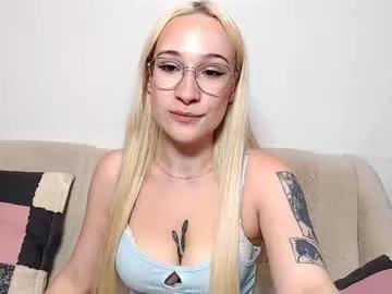 Photos of heidib0w from Chaturbate is Freechat