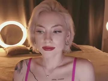 iggy_petrovna from Chaturbate