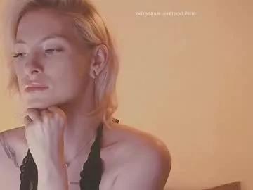 iggy_petrovna from Chaturbate