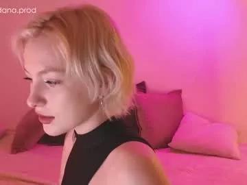iggy_petrovna from Chaturbate