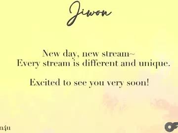 Get enchanted by the vitality and moves of our squirting, brunette and solo webcams. With their steamy costumes and masturbating shows, our gay-couples and nonude cam models are a sight to behold.