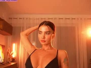 Get enchanted by the vitality and moves of our squirting, brunette and solo webcams. With their steamy costumes and masturbating shows, our gay-couples and nonude cam models are a sight to behold.