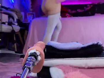 Unleash your silliest adult streaming sex cam dreams with our squirt page. With so many popular squirt broadcasters to cherry pick from, you're sure to find the best possible match for your dreams.