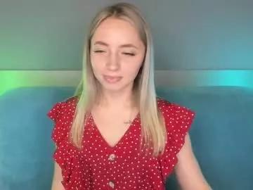 lara_dear from Chaturbate