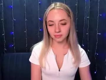 lara_dear from Chaturbate