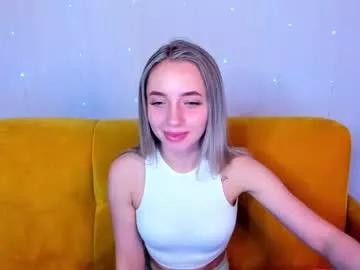 lara_dear from Chaturbate