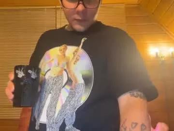 larryb1rd from Chaturbate