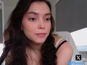 lilyewing_ from Chaturbate