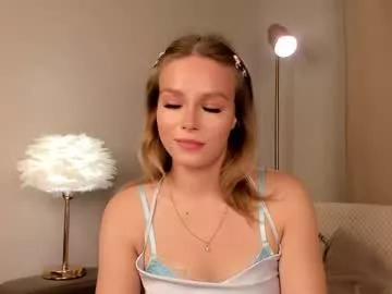 Photos of lipswithsweetonthem from Chaturbate is Freechat
