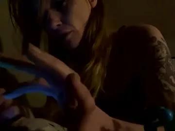 littlekittygirl999 from Chaturbate