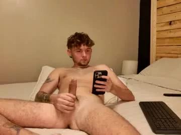 Get enchanted by the vitality and moves of our squirting, brunette and solo webcams. With their steamy costumes and masturbating shows, our gay-couples and nonude cam models are a sight to behold.