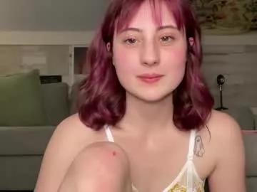 Get enchanted by the vitality and moves of our squirting, brunette and solo webcams. With their steamy costumes and masturbating shows, our gay-couples and nonude cam models are a sight to behold.