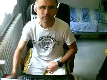 lokoum39 from Chaturbate