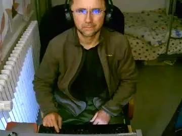 lokoum39 from Chaturbate