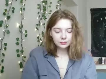 lollylol11 from Chaturbate