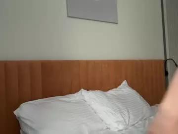 Get enchanted by the vitality and moves of our squirting, brunette and solo webcams. With their steamy costumes and masturbating shows, our gay-couples and nonude cam models are a sight to behold.