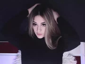 mayadelevinnge from Chaturbate