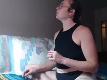 Get enchanted by the vitality and moves of our squirting, brunette and solo webcams. With their steamy costumes and masturbating shows, our gay-couples and nonude cam models are a sight to behold.
