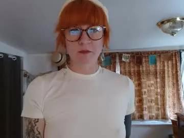 missmoonmagic13 from Chaturbate